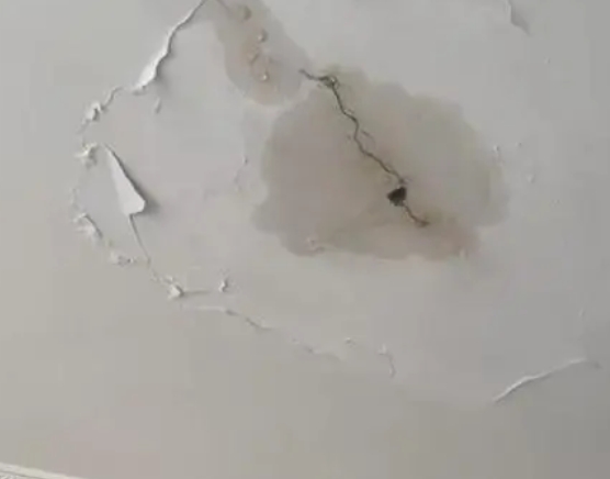普陀阳台漏水维修公司分享下屋面防水工程质量问题原因分析